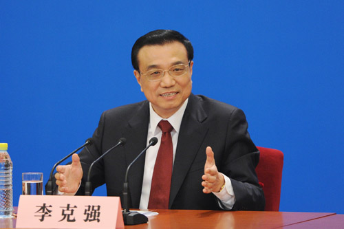 李克強：推行終身職業(yè)技能培訓(xùn)制度要充分發(fā)揮企業(yè)主體作用