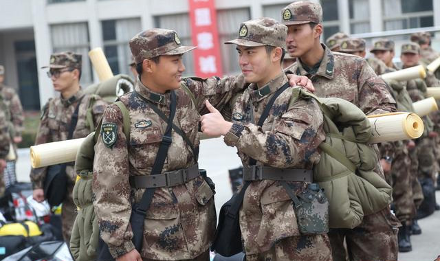 致敬！有了軍人的守護(hù)，才有了人民的安全感